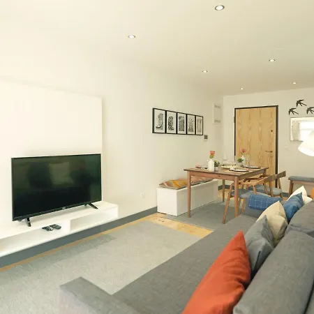 Flh Modern *