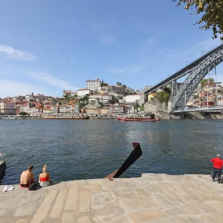 Flh Modern Lejlighed Porto